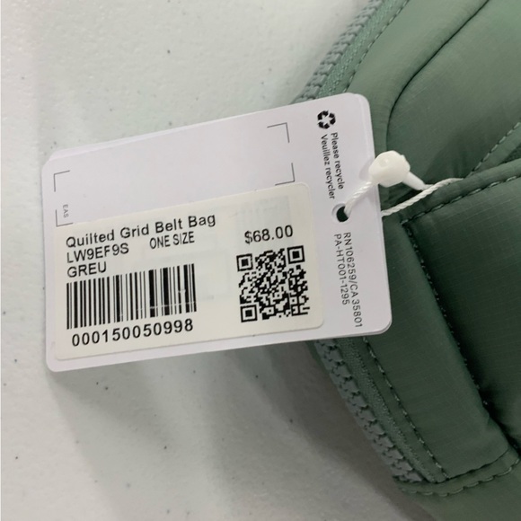 Lululemon Quilted Grid Belt Bag 1.5L Green - Picture 3 of 4
